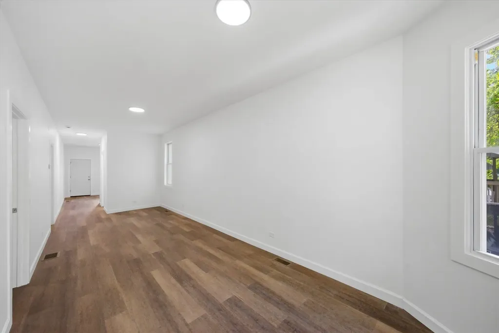 8739 South Colfax Avenue Chicago IL 60617