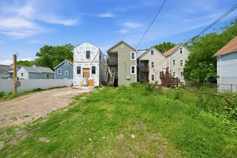 8739 South Colfax Avenue Chicago IL 60617