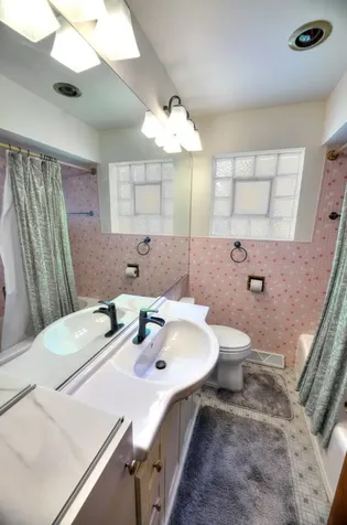 2435 Wood Street River Grove IL 60171