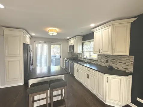 432 Harvard Lane Bartlett IL 60103