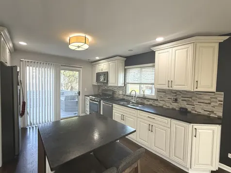 432 Harvard Lane Bartlett IL 60103