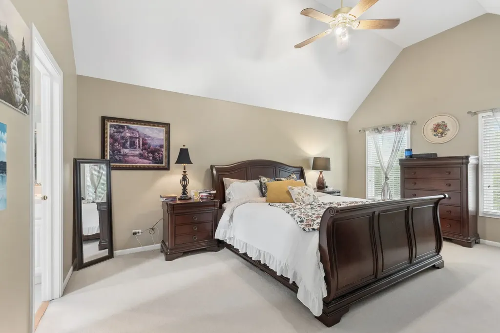 3744 Highknob Circle Naperville IL 60564