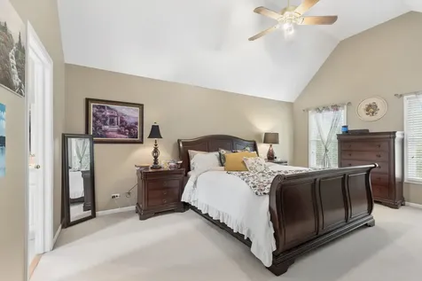 3744 Highknob Circle Naperville IL 60564