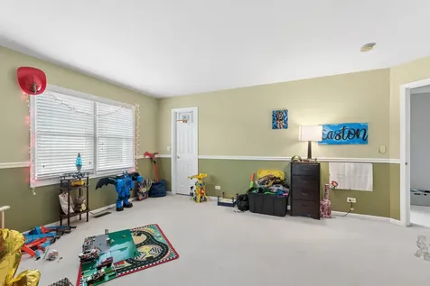 3744 Highknob Circle Naperville IL 60564