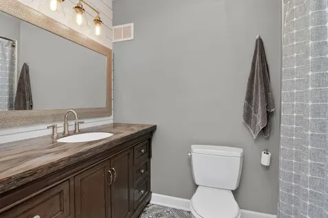 305 Tanglewood Lane Naperville IL 60563