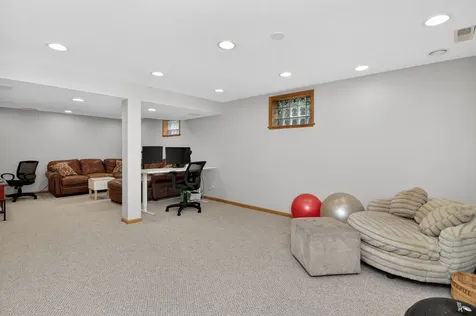 305 Tanglewood Lane Naperville IL 60563