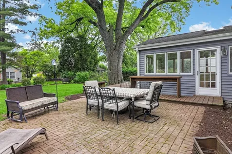 305 Tanglewood Lane Naperville IL 60563