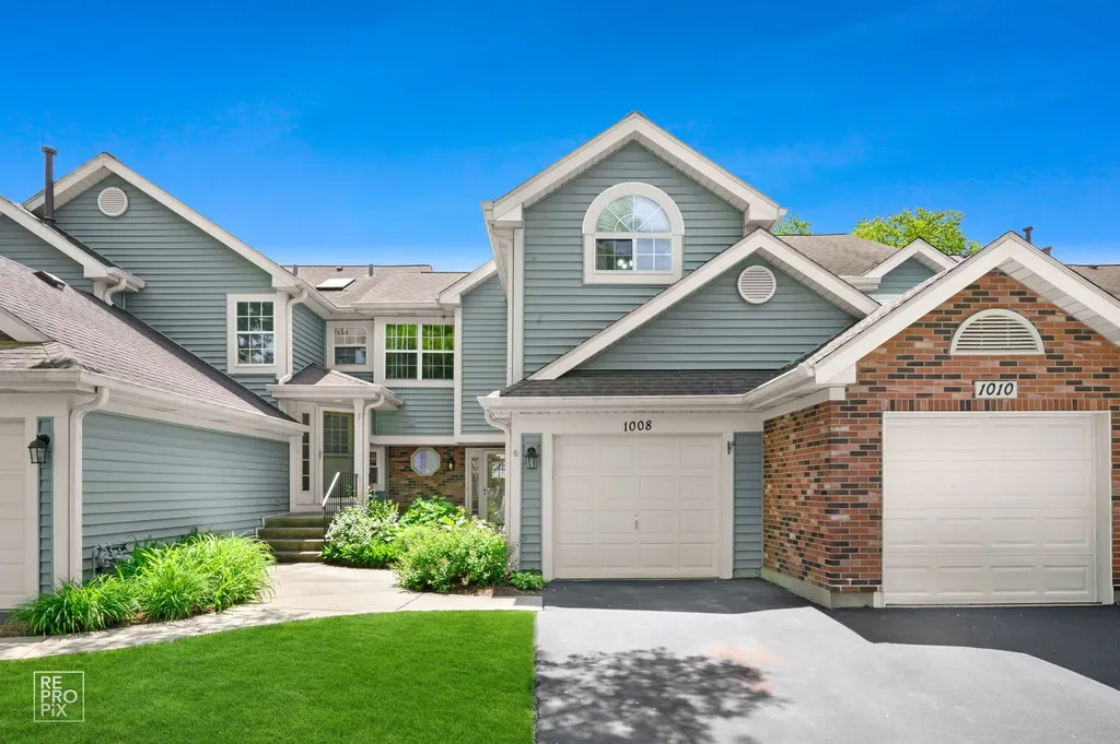 1008 Rockport Drive Carol Stream IL 60188