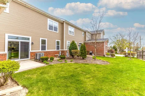 2390 North Newberry Lane Palatine IL 60074