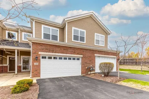 2390 North Newberry Lane Palatine IL 60074
