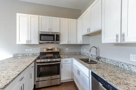 2390 North Newberry Lane Palatine IL 60074