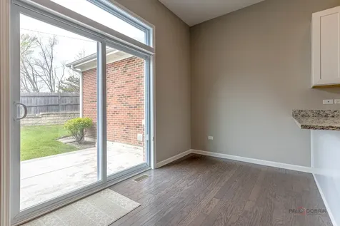 2390 North Newberry Lane Palatine IL 60074