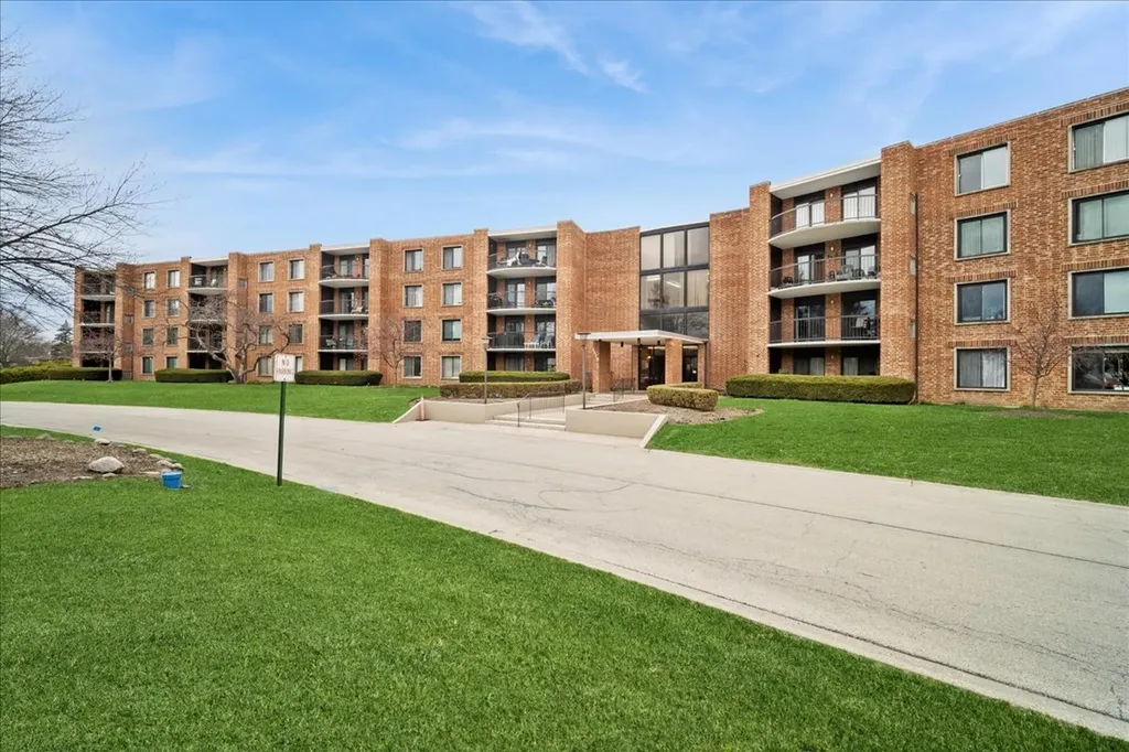 1515 East Central Road Arlington Heights IL 60005