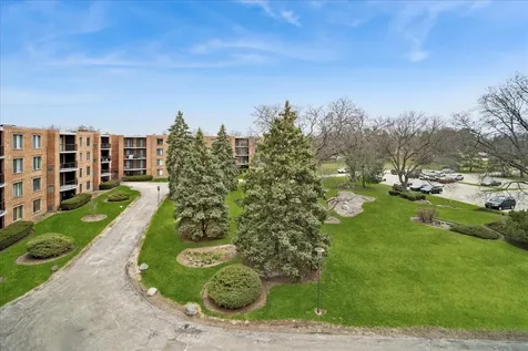 1515 East Central Road Arlington Heights IL 60005