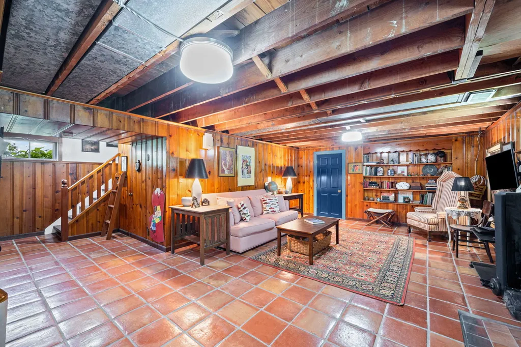2738 West Fitch Avenue Chicago IL 60645