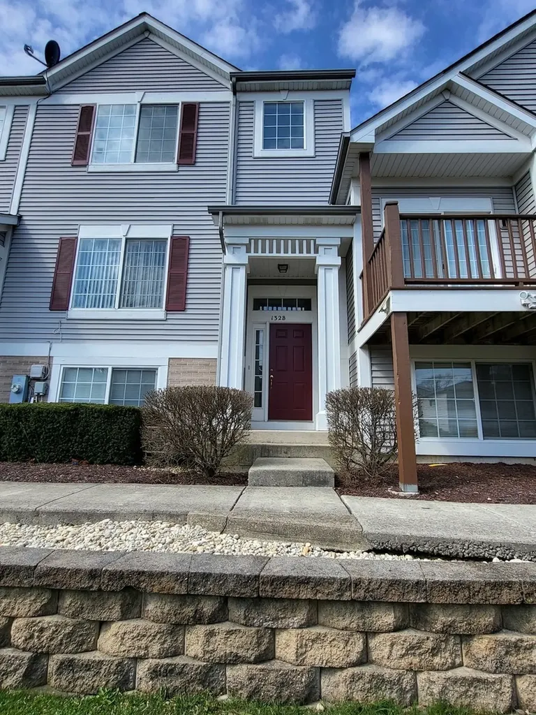 132 Enclave Circle Bolingbrook IL 60440