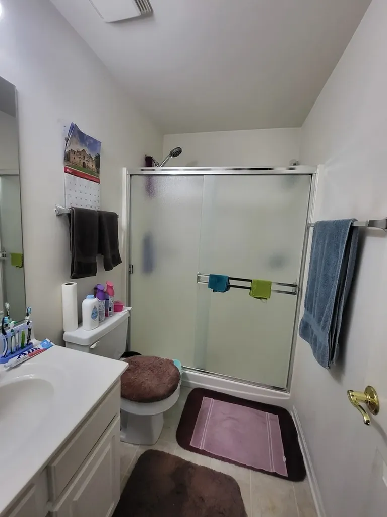132 Enclave Circle Bolingbrook IL 60440