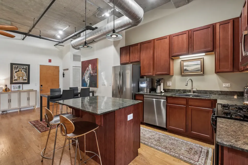 3963 West Belmont Avenue Chicago IL 60618