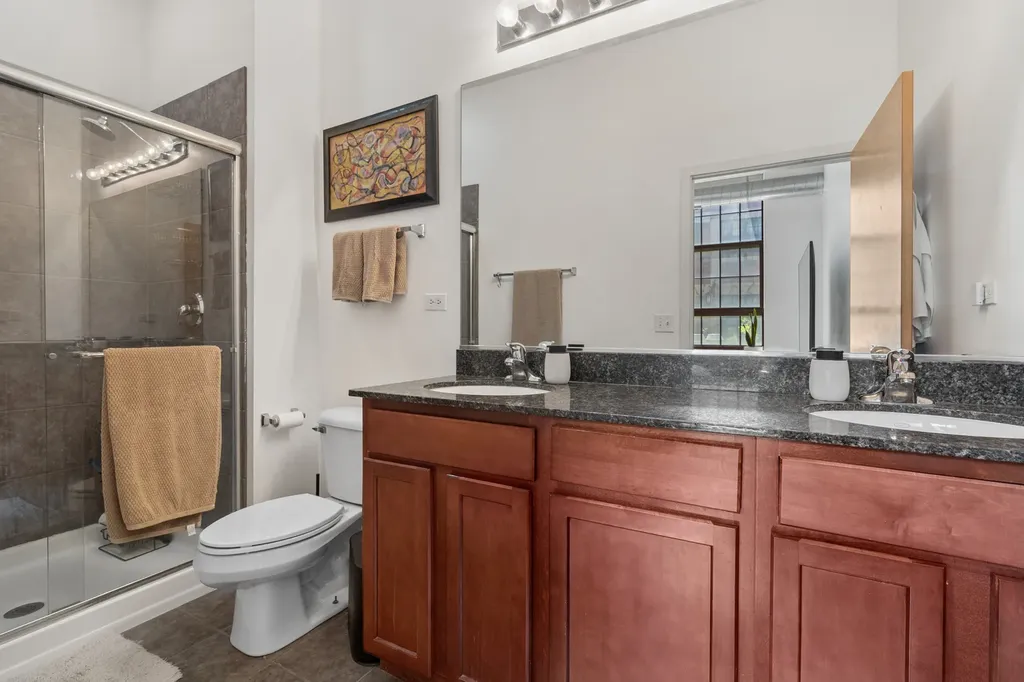 3963 West Belmont Avenue Chicago IL 60618