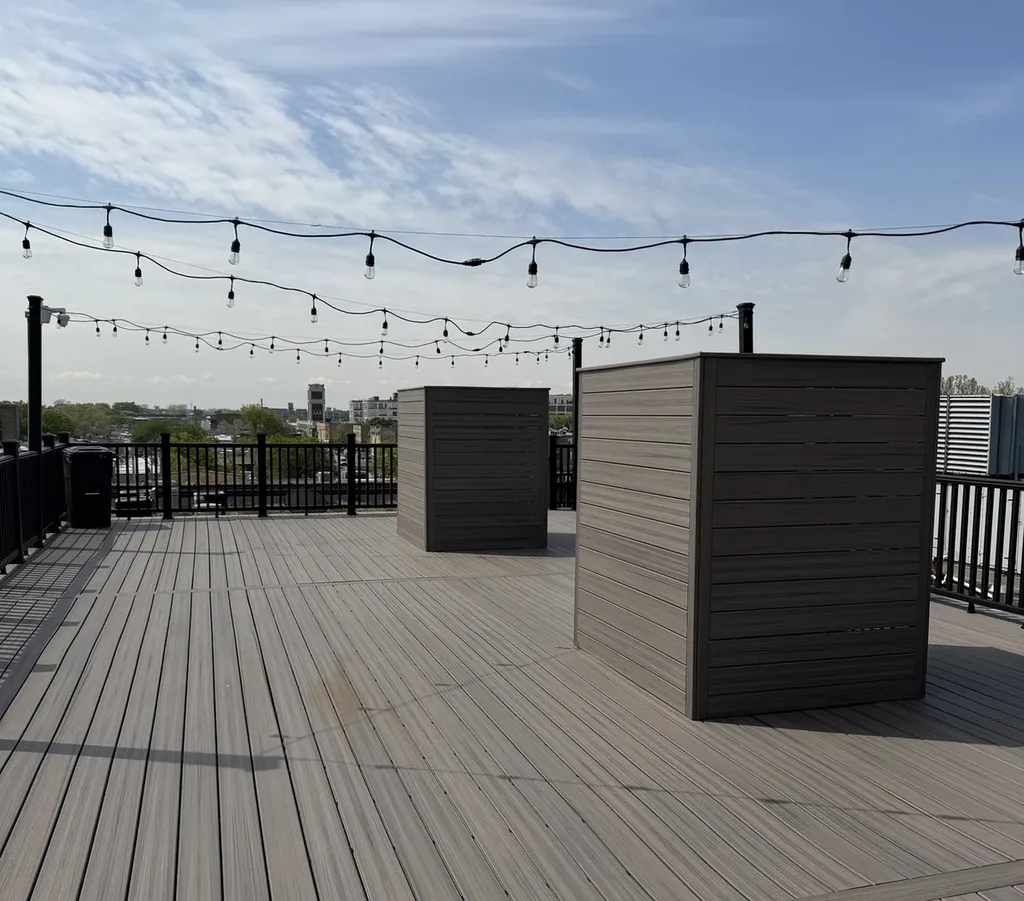3963 West Belmont Avenue Chicago IL 60618