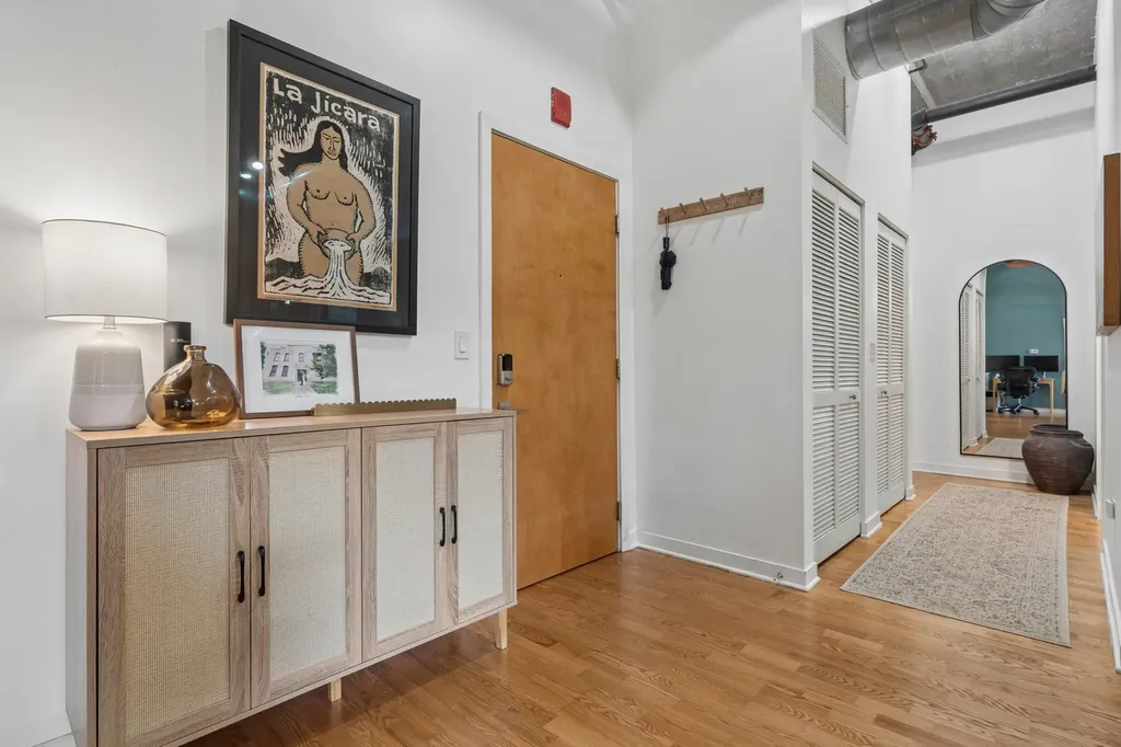 3963 West Belmont Avenue Chicago IL 60618