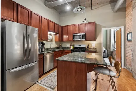 3963 West Belmont Avenue Chicago IL 60618