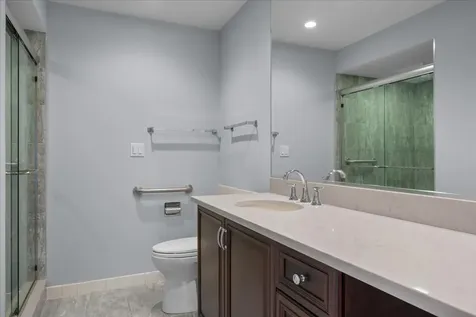 1795 Lake Cook Road Highland Park IL 60035