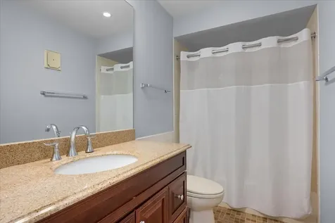 1795 Lake Cook Road Highland Park IL 60035