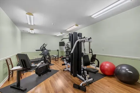 1795 Lake Cook Road Highland Park IL 60035