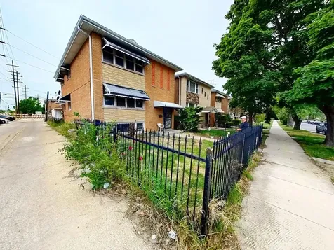 7448 South Maplewood Avenue Chicago IL 60629