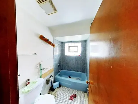 7448 South Maplewood Avenue Chicago IL 60629