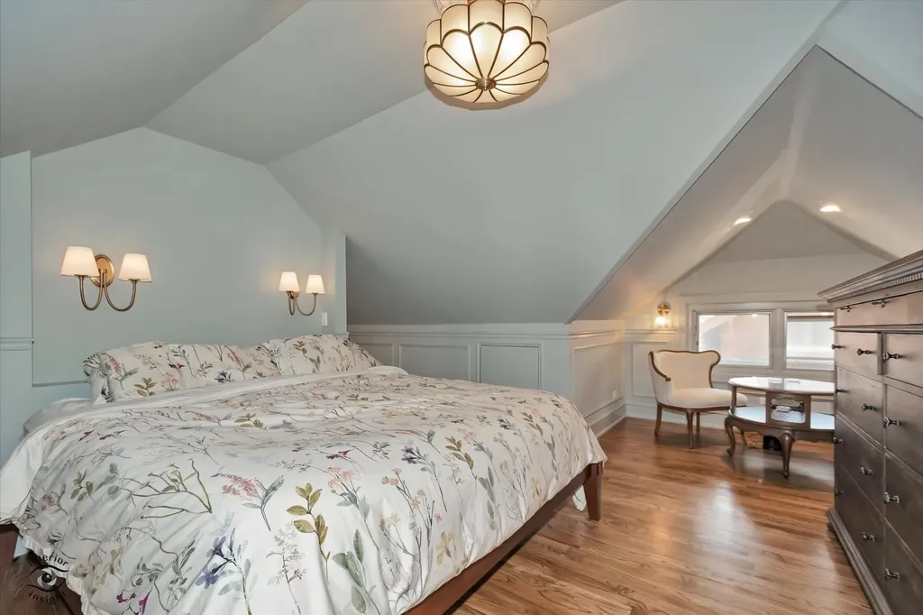 10516 South Seeley Avenue Chicago IL 60643