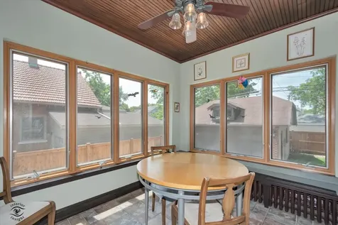 10516 South Seeley Avenue Chicago IL 60643
