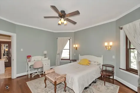 10516 South Seeley Avenue Chicago IL 60643