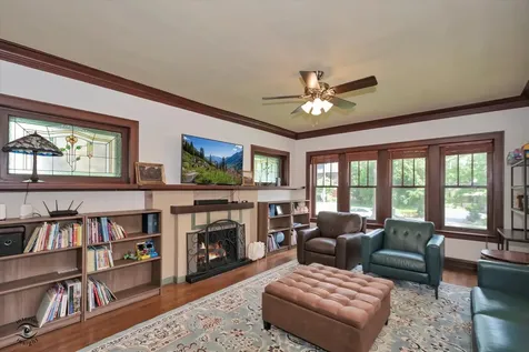 10516 South Seeley Avenue Chicago IL 60643
