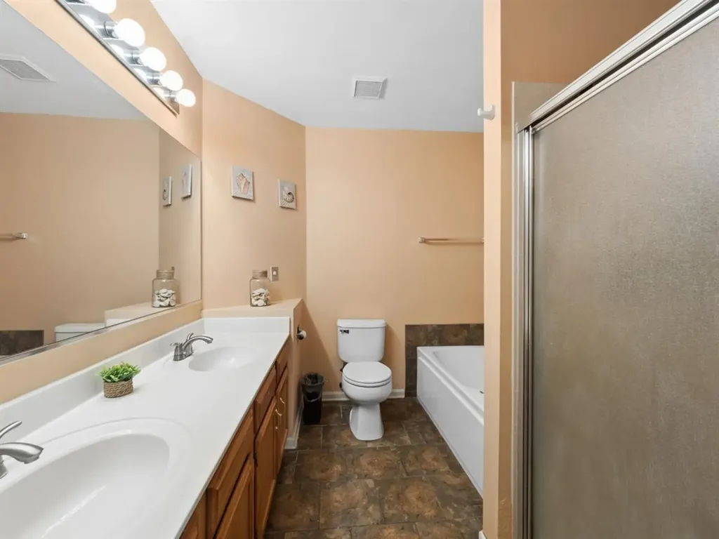 639 Anderson Drive Lake In The Hills IL 60156