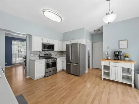 639 Anderson Drive Lake In The Hills IL 60156