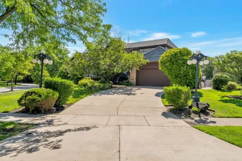 2135 Phillips Drive Glenview IL 60026