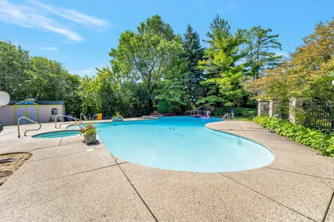 2135 Phillips Drive Glenview IL 60026