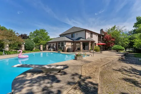 2135 Phillips Drive Glenview IL 60026