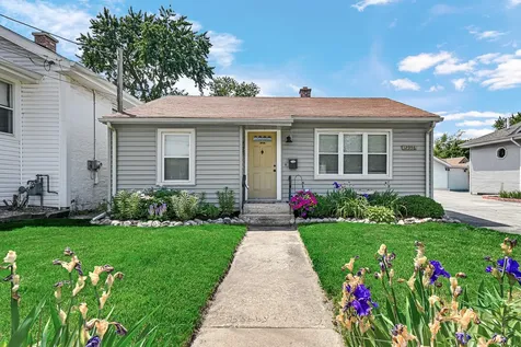 17936 Hickory Street Lansing IL 60438