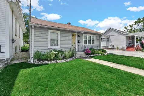17936 Hickory Street Lansing IL 60438
