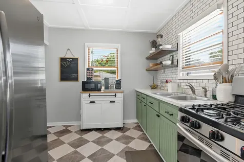 17936 Hickory Street Lansing IL 60438