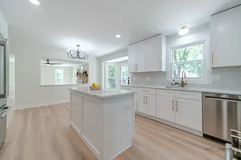 408 West Foxdale Lane Arlington Heights IL 60004