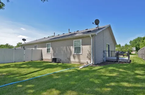 2122 Fox Chase Drive Ottawa IL 61350