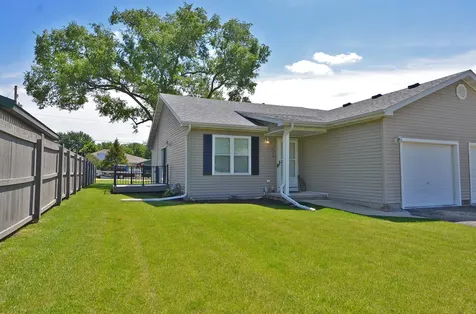 2122 Fox Chase Drive Ottawa IL 61350