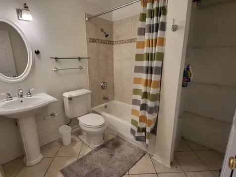 2403 West Flournoy Street Chicago IL 60612