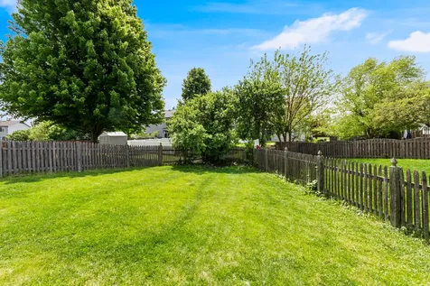 2279 Rebecca Circle Montgomery IL 60538