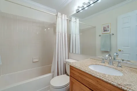 4692 North Sapphire Drive Hoffman Estates IL 60192