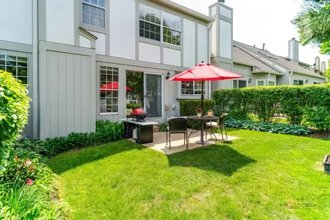 4692 North Sapphire Drive Hoffman Estates IL 60192